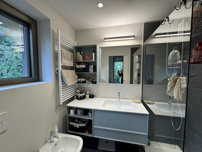 Interior photo 11 of Elegant Parkside Living in Milan, Italy (MIL-4404)