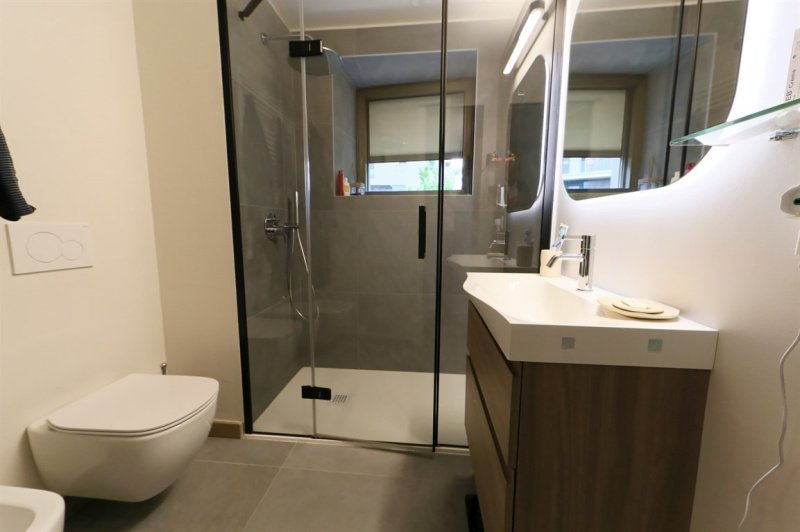 Interior photo 12 of Elegant Parkside Living in Milan, Italy (MIL-4404)