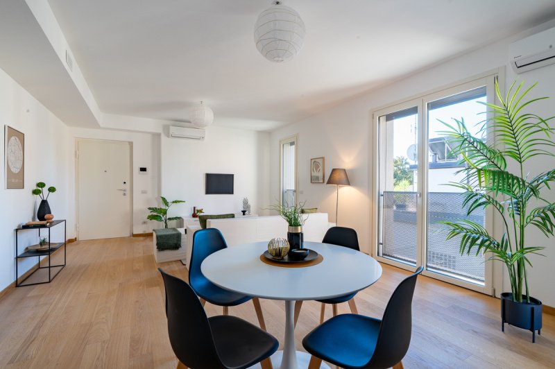 Interior photo 13 of Penthouse with Rooftop Terrace in Milan, Italy (MIL-7454)