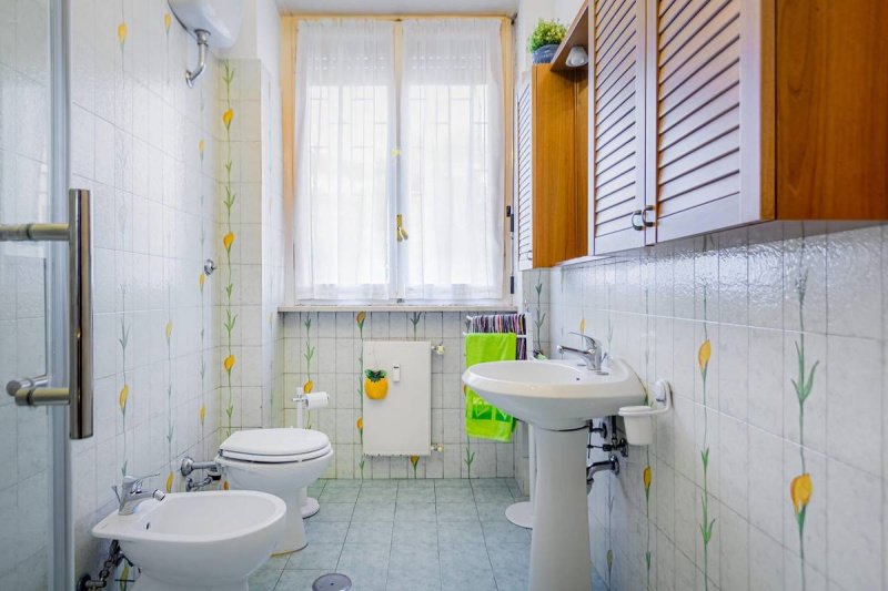 Interior photo 12 of Bright Apartment with Concierge in Via dei Prati Fiscali  in Rome, Italy (ROM-3550)