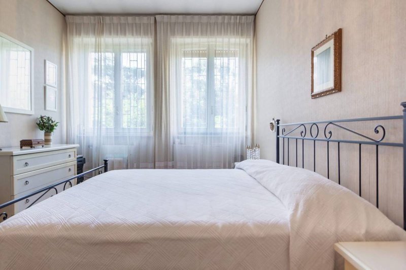 Interior photo 15 of Bright Apartment with Concierge in Via dei Prati Fiscali  in Rome, Italy (ROM-3550)