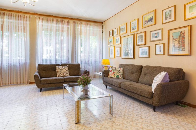 Interior photo 3 of Bright Apartment with Concierge in Via dei Prati Fiscali  in Rome, Italy (ROM-3550)