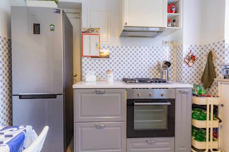 Interior photo 9 of Bright Apartment with Concierge in Via dei Prati Fiscali  in Rome, Italy (ROM-3550)