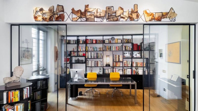 Interior photo 9 of Prestigious Designer Apartment on Via Lovanio in Rome, Italy (ROM-5575)
