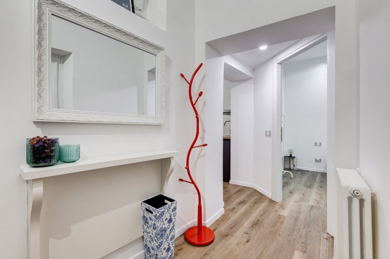 Interior photo 16 of Charming Monti Apartment in Via dei Capocci in Rome, Italy (ROM-6605)