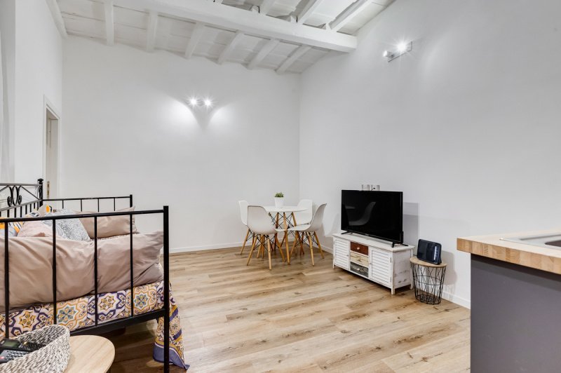 Interior photo 3 of Charming Monti Apartment in Via dei Capocci in Rome, Italy (ROM-6605)