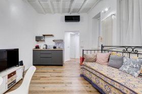 Interior photo 6 of Charming Monti Apartment in Via dei Capocci in Rome, Italy (ROM-6605)