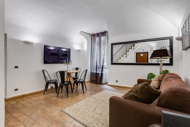 Charming Two-Level Apartment in Monti