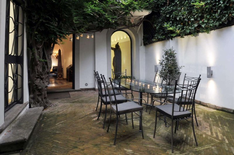 Interior photo 4 of Rare Trastevere Multi-Level Residence  in Rome, Italy (ROM-9988)