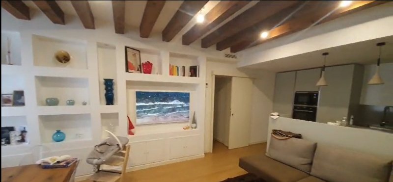 Interior photo 3 of Renovated Apartment near Rialto in Venice, Italy (VCE-1043)