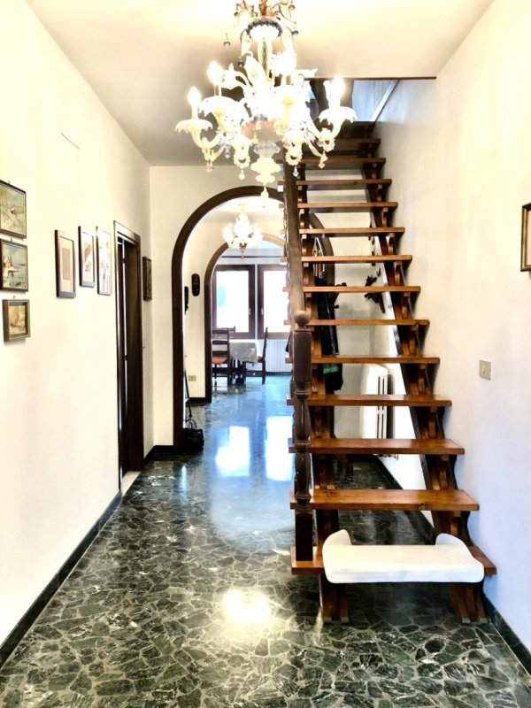 Interior photo 4 of Restored Apartment with Rooftop Terrace in Venice, Italy (VCE-3009)