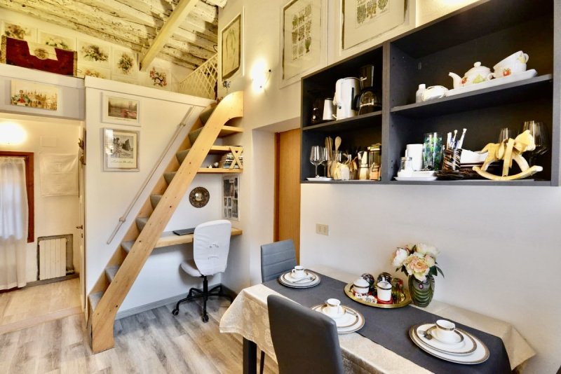 Historic Apartment near Campo San Giacomo