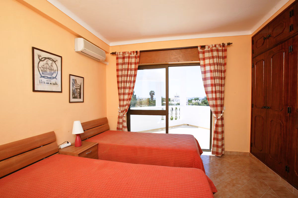 Interior photo 14 of Stylish Villa with Private Pool, Sea View, and Total Privacy in Albufeira, Portugal (ALBU-5006)