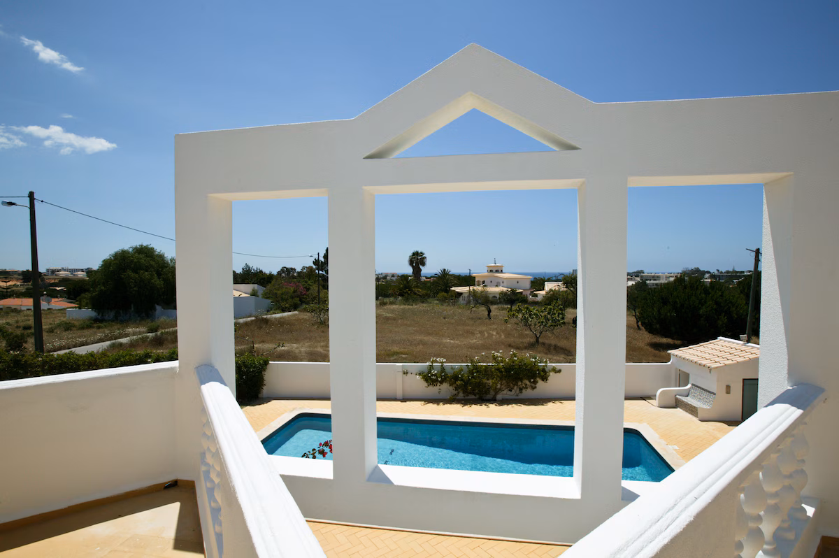 Interior photo 8 of Stylish Villa with Private Pool, Sea View, and Total Privacy in Albufeira, Portugal (ALBU-5006)