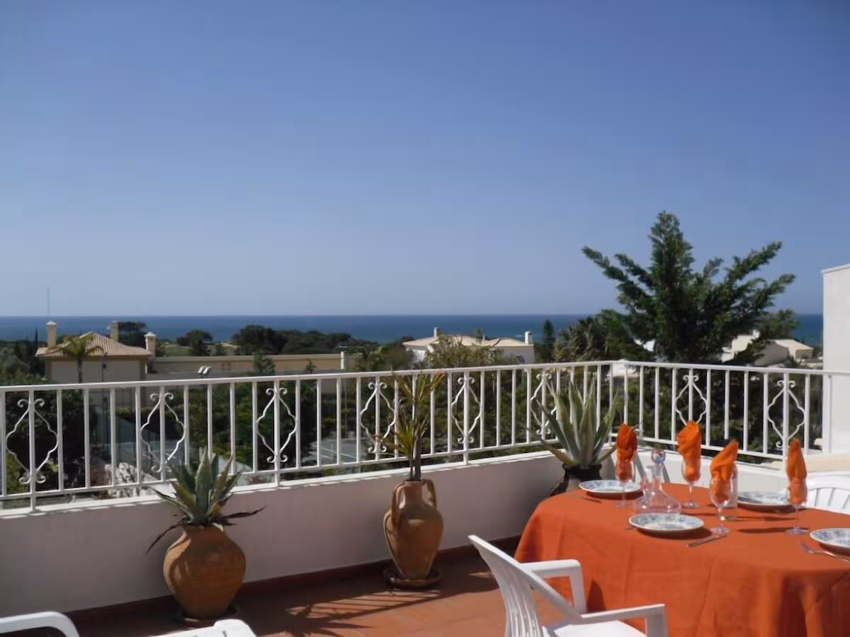 Interior photo 13 of Elegant Villa Near São Rafael Beach – Sea View in Albufeira, Portugal (ALBU-5870)