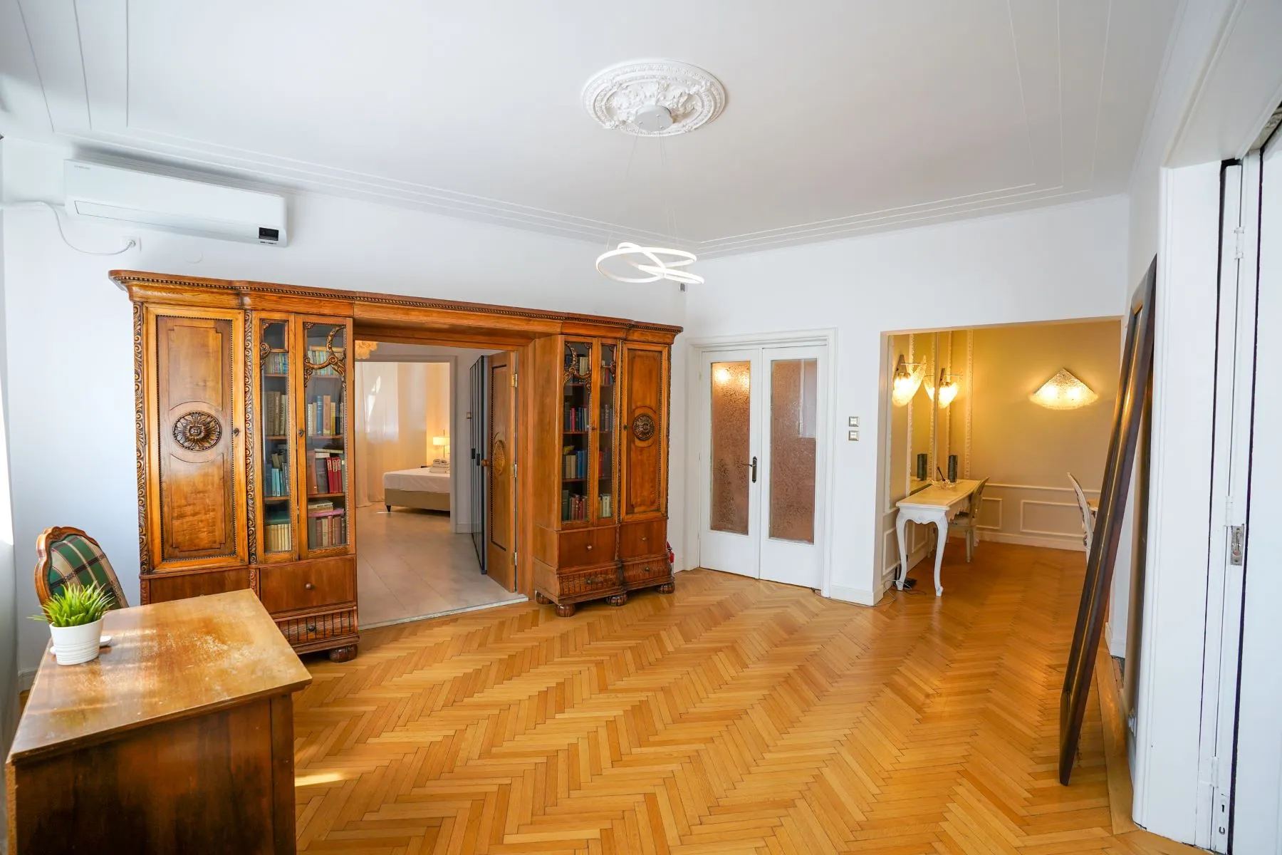 Interior view of Historic 3-Bedroom Luxury Residence on Calea Victoriei in Bucharest