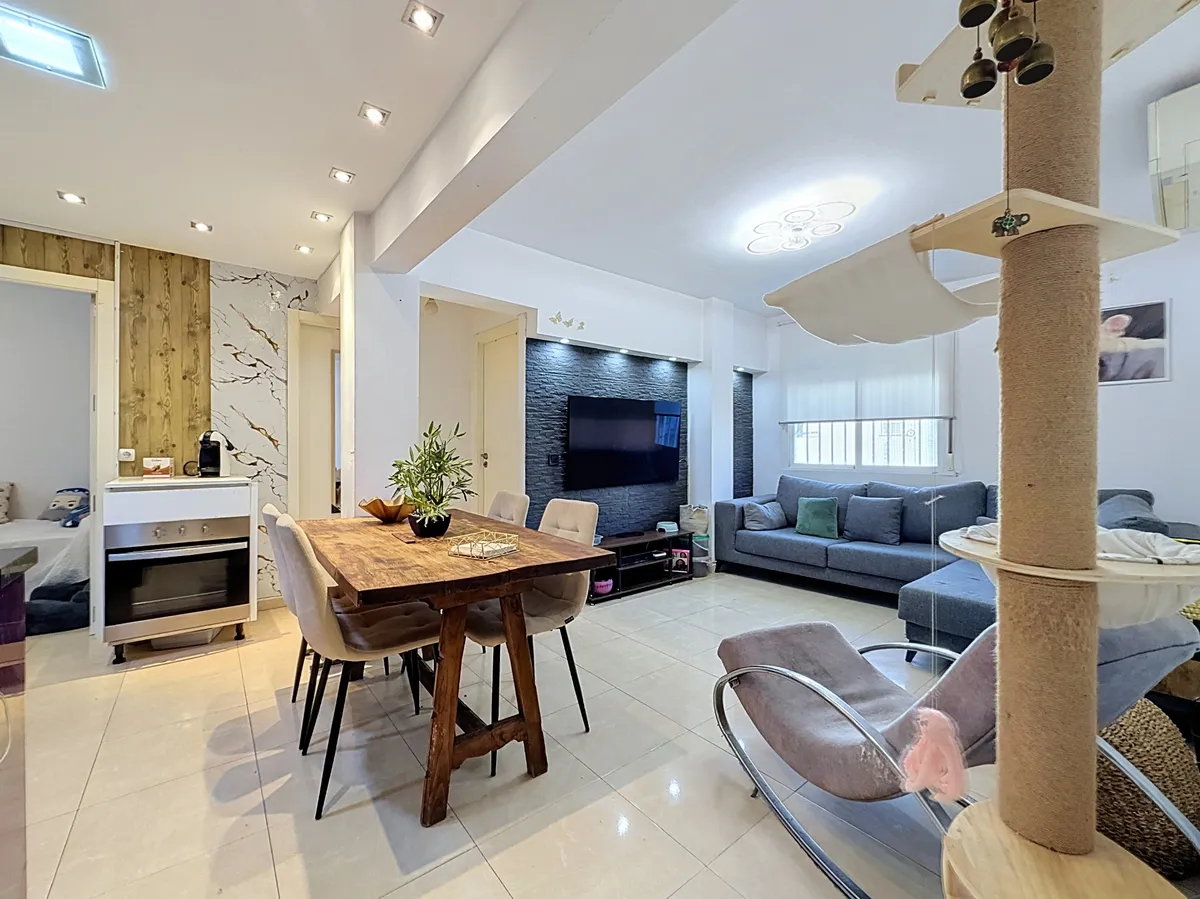 Interior view of Modern 3-Bedroom Apartment in Bailén–Miraflores, Málaga in Málaga