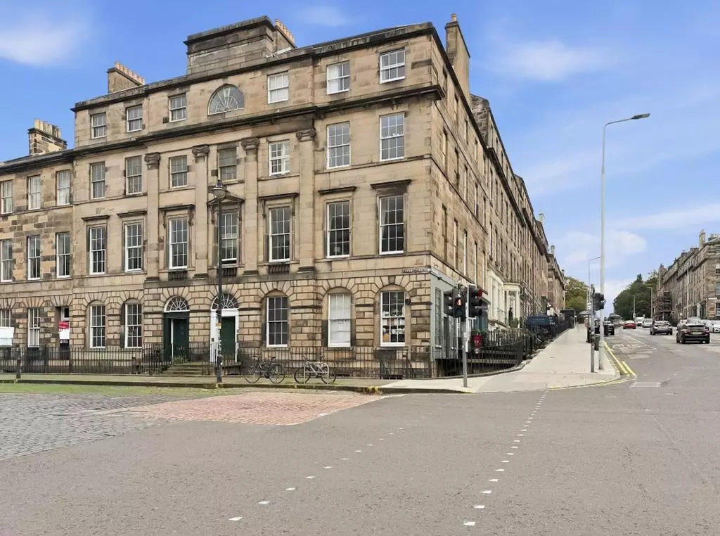 Georgian corner building on Great King Street in Edinburgh New Town